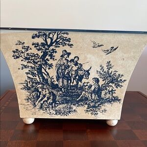 Vintage Cream and Blue Decorative Planter